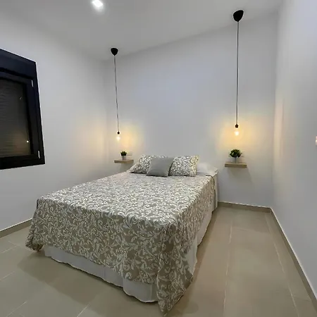 Chalet Con Jardin Ac Y Barbacoa